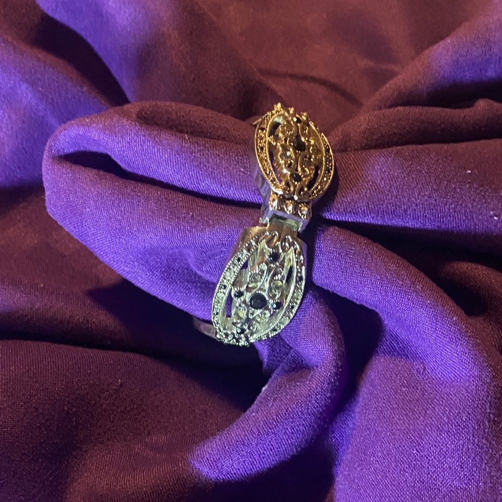 Ornate Silver Women's Brooch - Picture 2 of 6